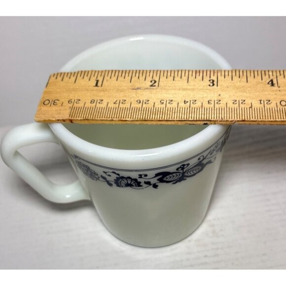 Pyrex Old Town Blue Onion 1410 White Milk Glass Coffee Mug Cup 70's Vintage - Picture 6 of 6